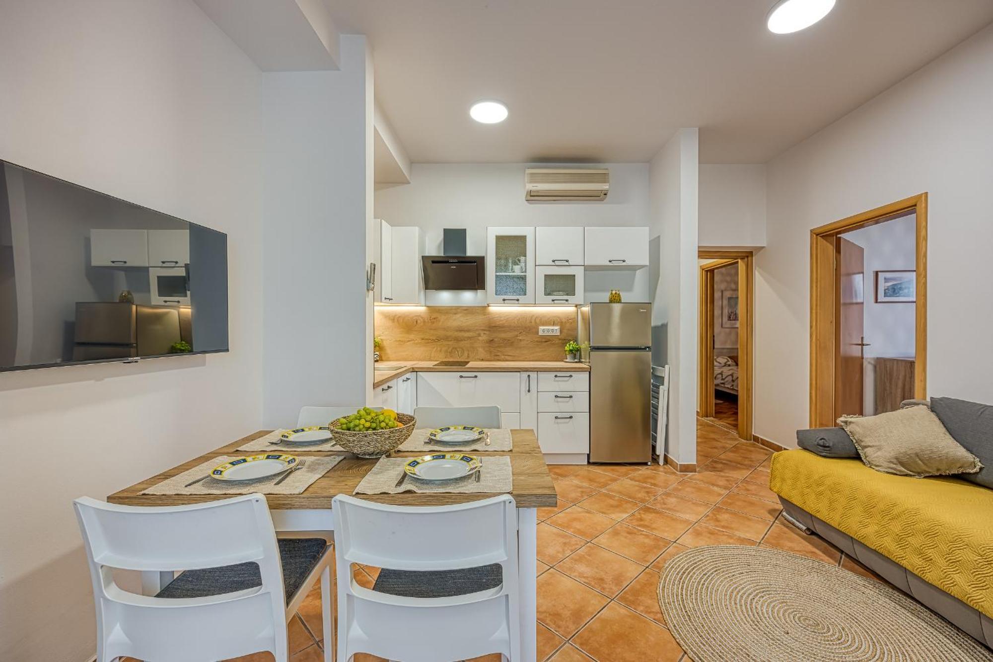 Casa Mareva Otel Poreč Dış mekan fotoğraf
